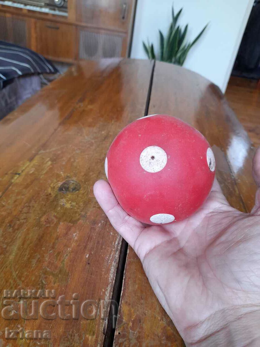 Delivery of An old children's ball