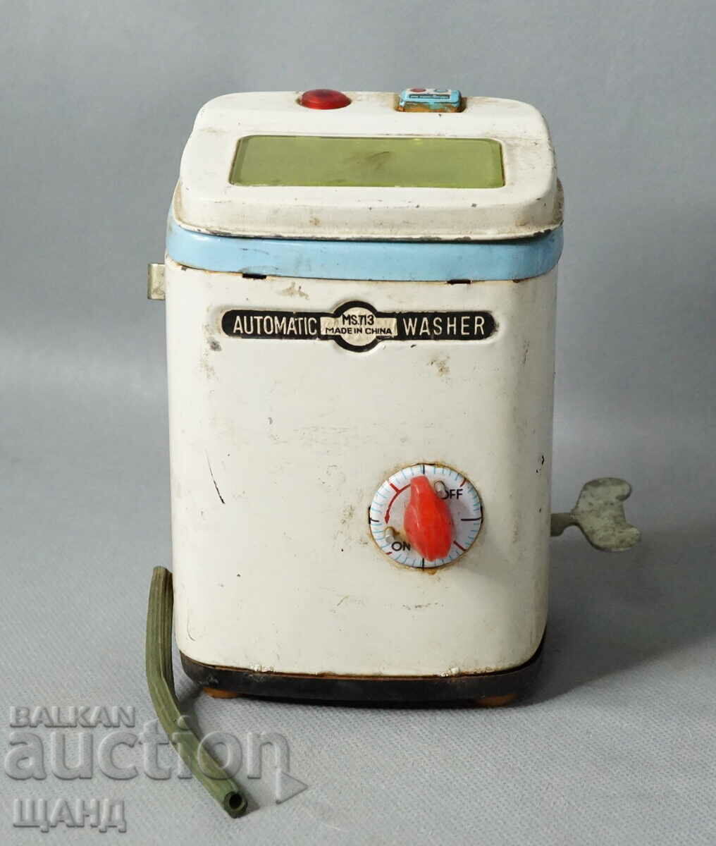 Vechi model de jucărie mecanică din metal mașină de spălat automată