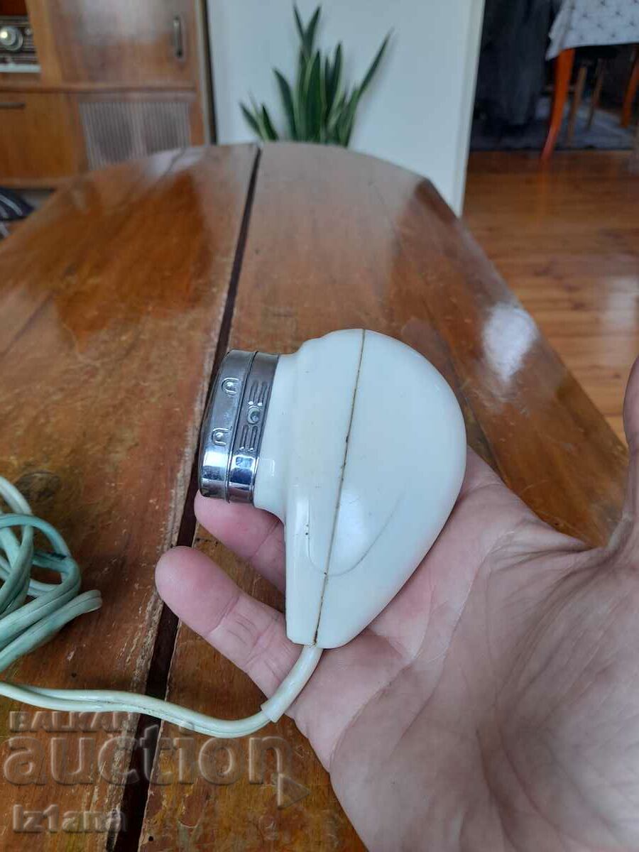 Old electric shaver Kharkov with price 11.00 BGN | € 5.62 Old electric shaver Kharkov with price 11.00 BGN | € 5.62