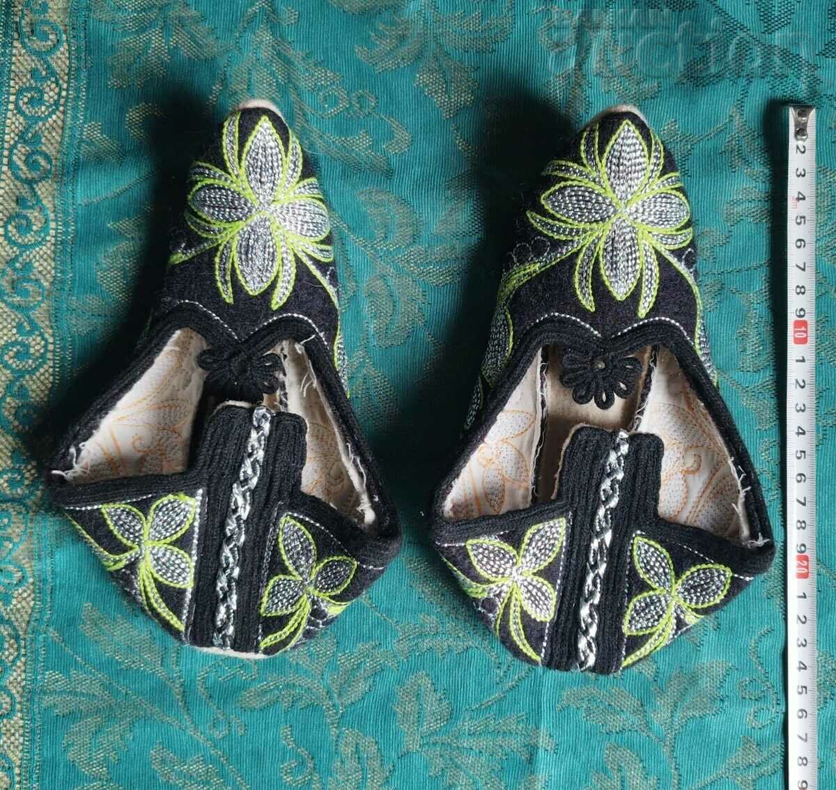 Rhodope embroidered slippers handmade, sewn from strong ....