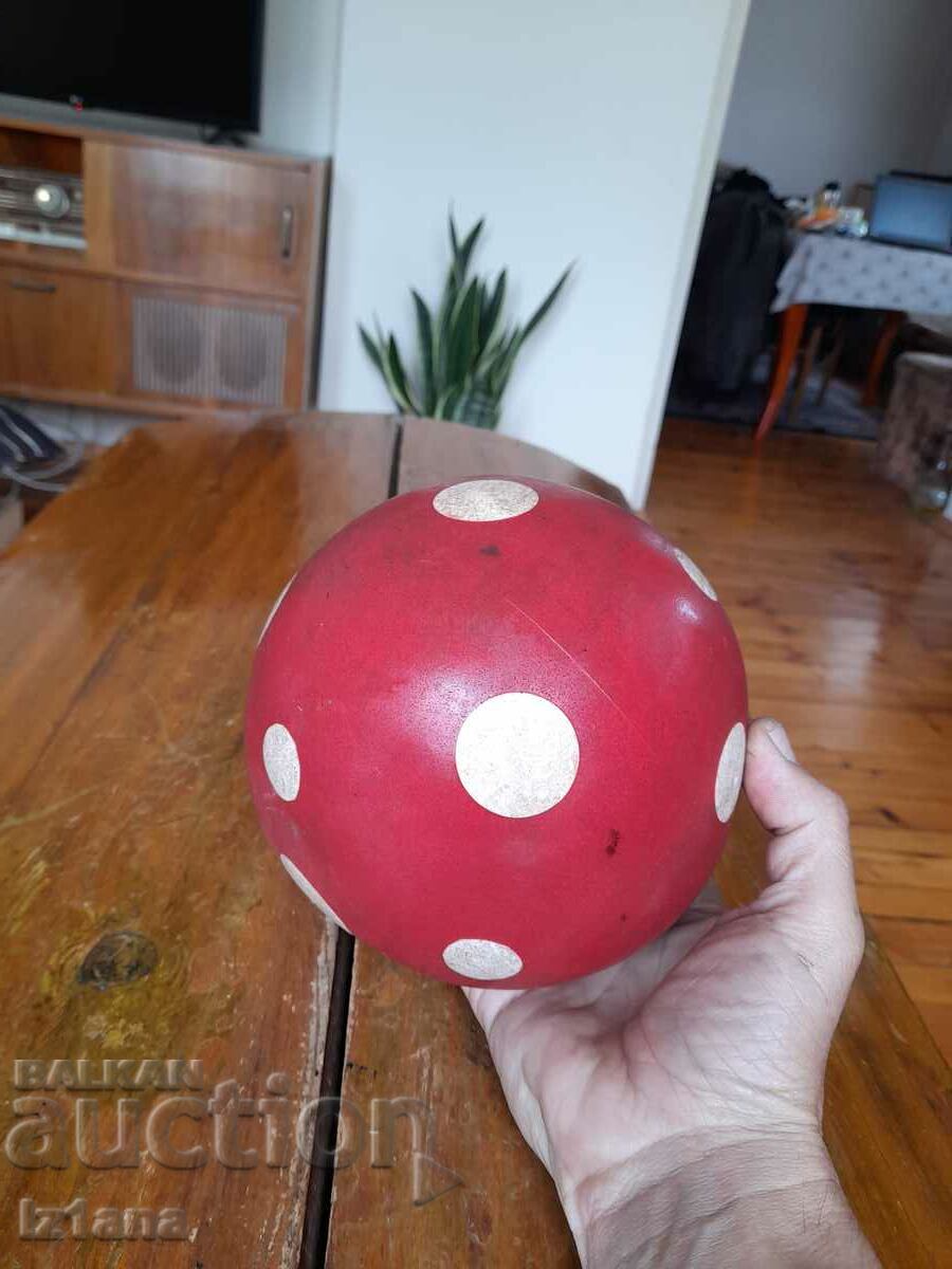 An old children's ball with price 16.00 BGN | € 8.18