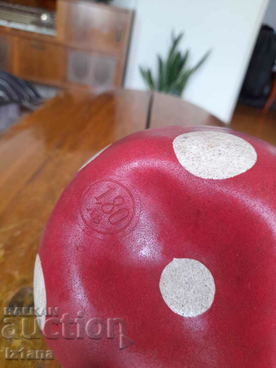 Delivery of An old children's ball