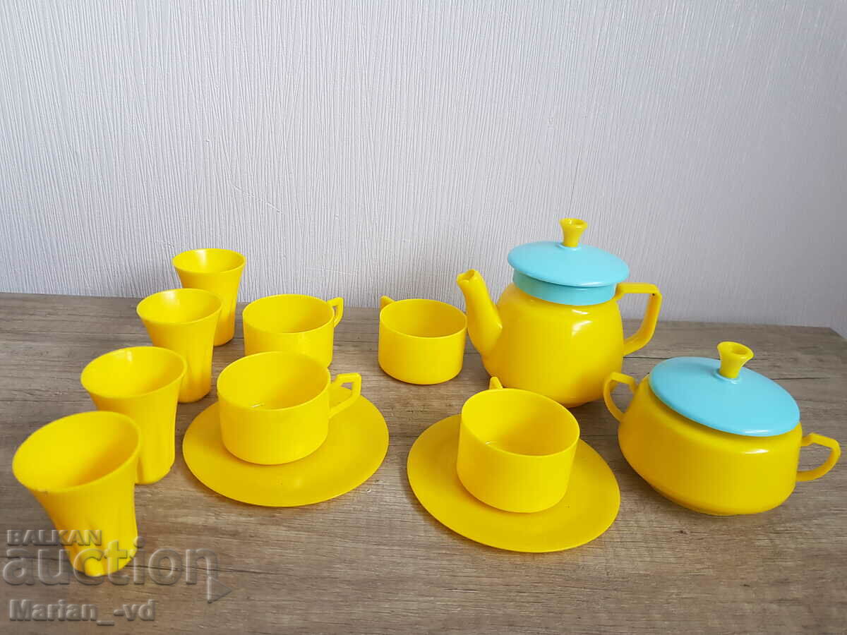 Children's social plastic set for tea and juice