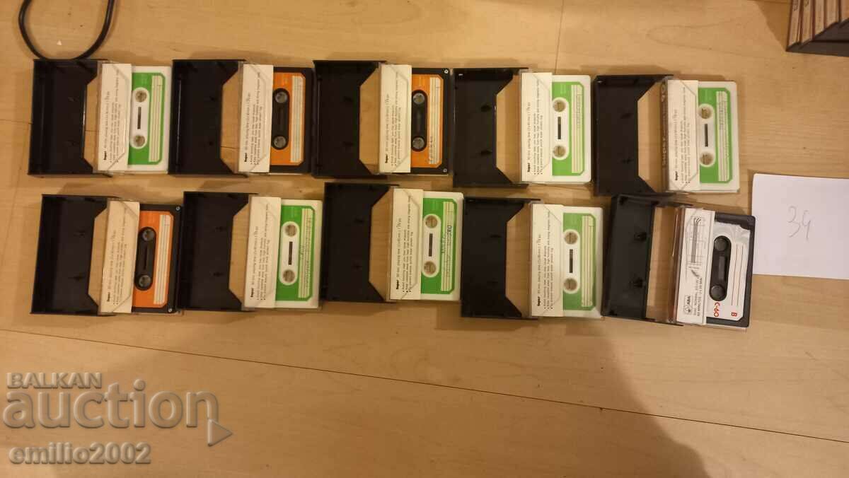 Casete audio 10 buc 34 cu preț 9.00 BGN | € 4.60 Casete audio 10 buc 34 cu preț 9.00 BGN | € 4.60