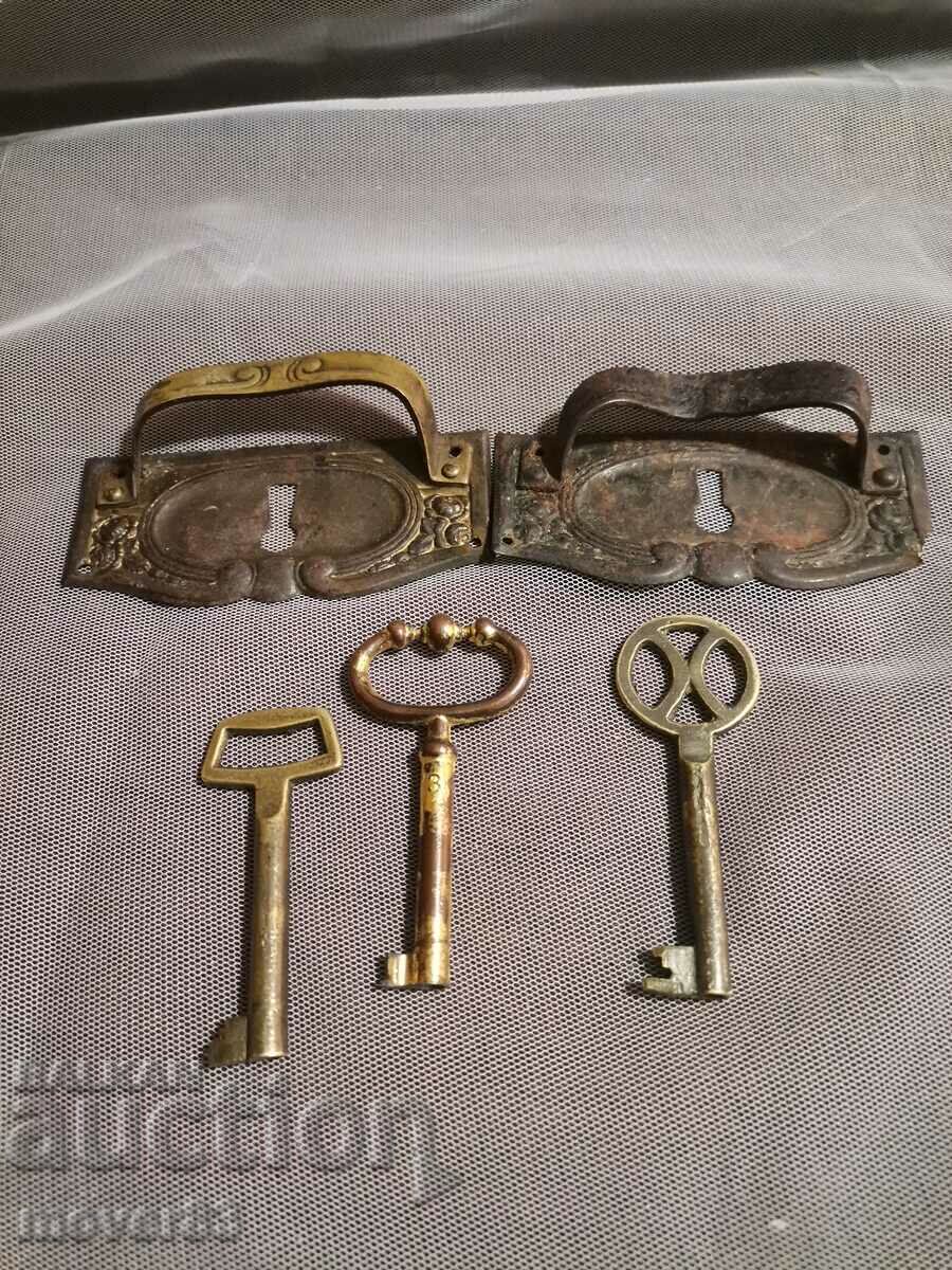 Old handles and keys. Lot