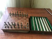 CHESS BOX BOARD WITH METAL PIECES!
