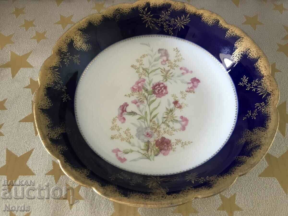 A beautiful Limoges porcelain fruit bowl/bowl