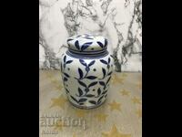Porcelain pot/vase with lid, with stamp