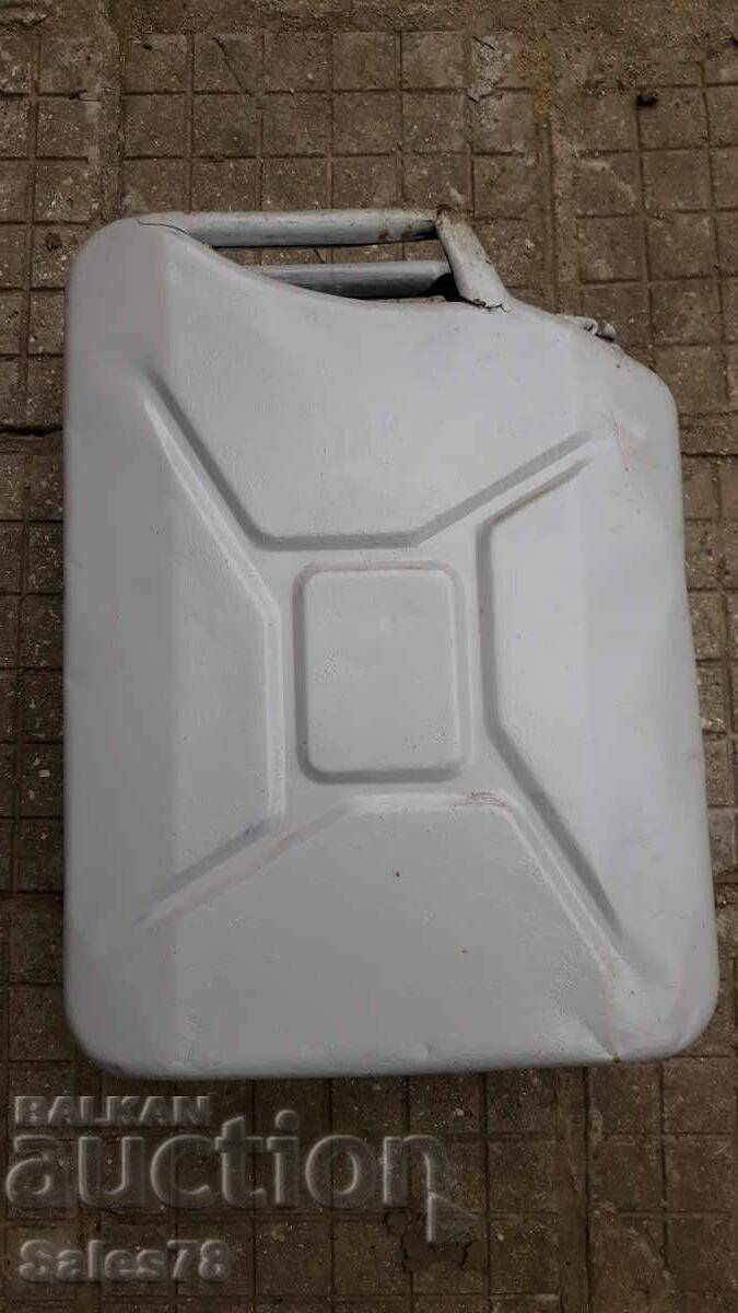 Παράδοση Παλαιά γερμανική τούμπα Παράδοση Παλαιά γερμανική τούμπα