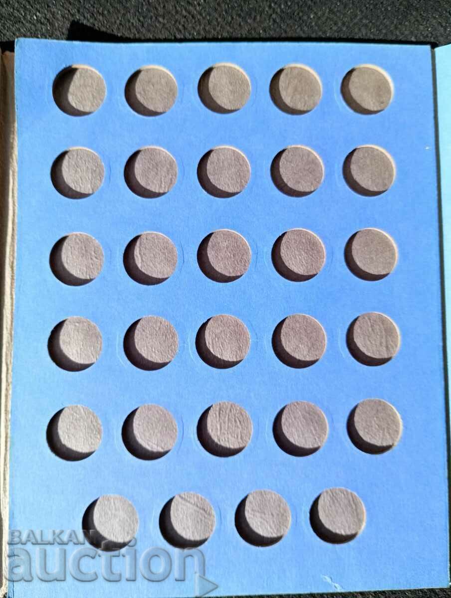 Delivery of Lincoln - cent 35 coins collected over 25 years