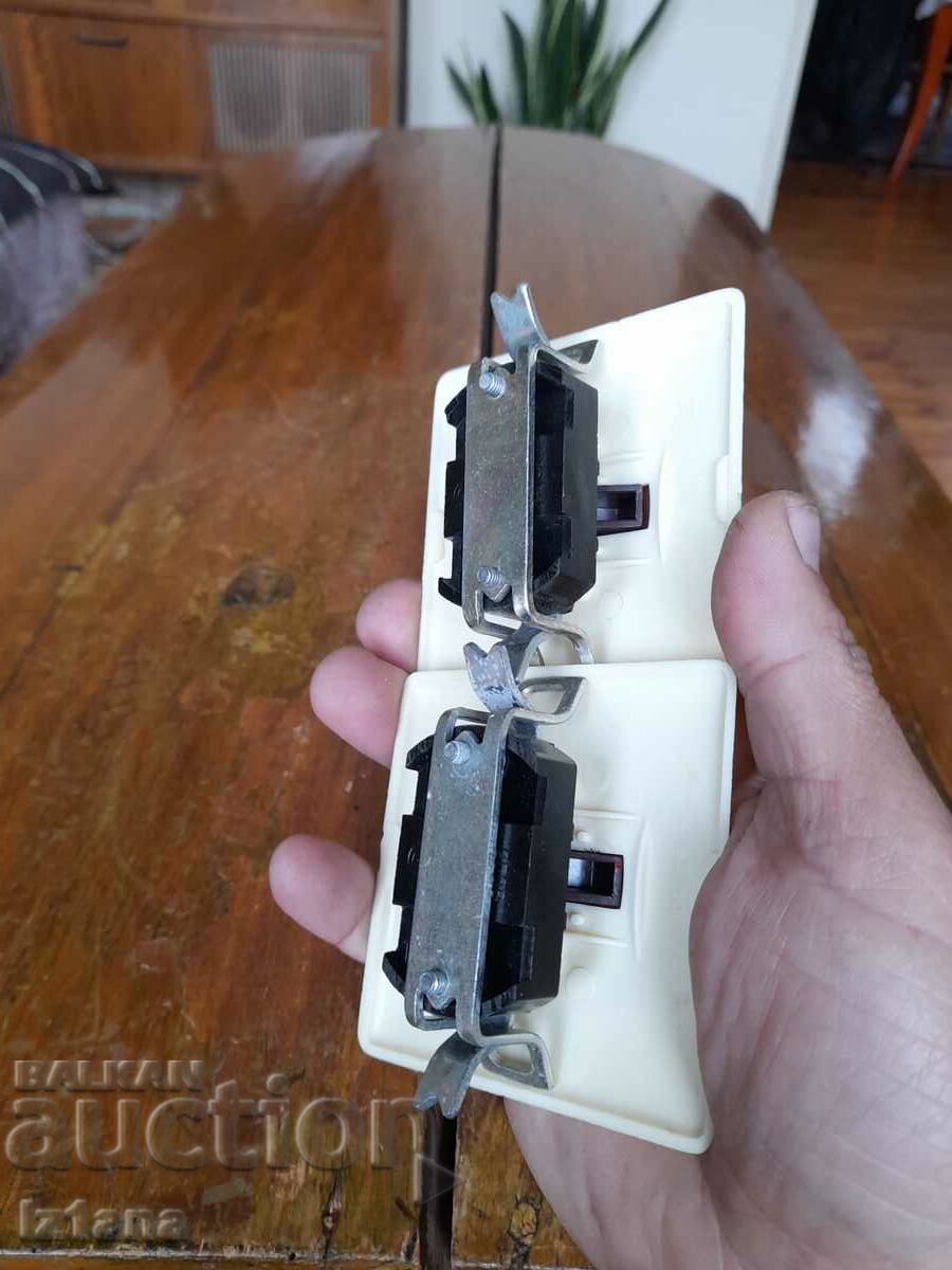 Auction  Old electric switch, keys