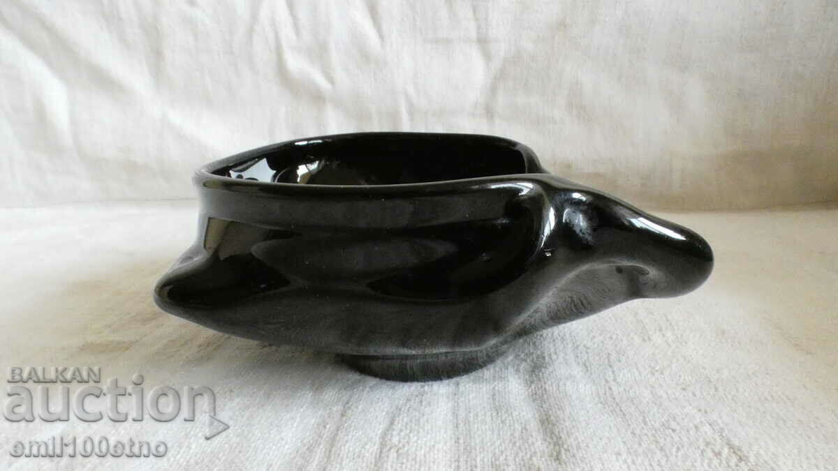 Delivery of Ashtray massive colored glass handmade