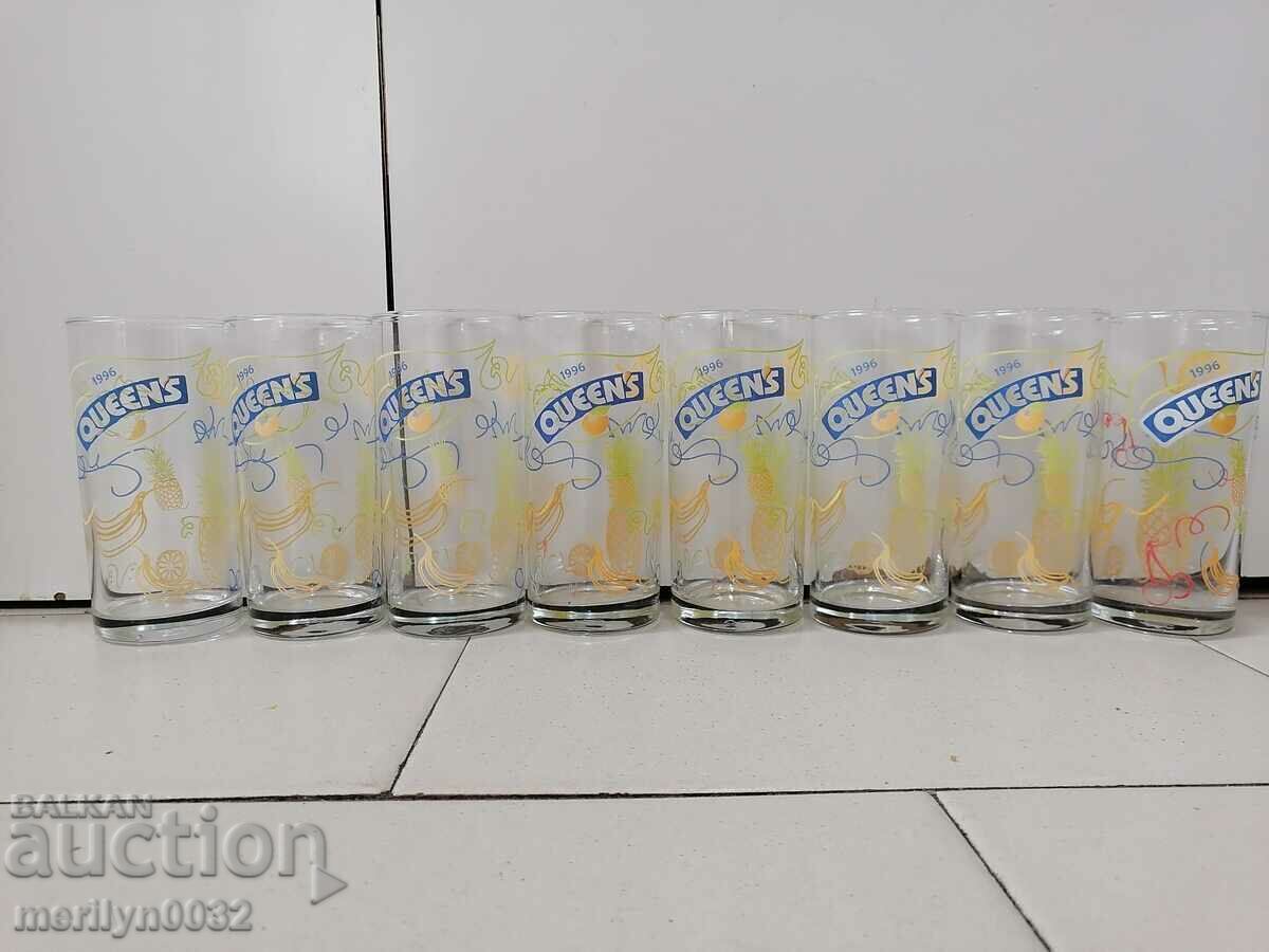 Auction  A beautiful set of 8 glasses QUIEENS glass for soft drinks