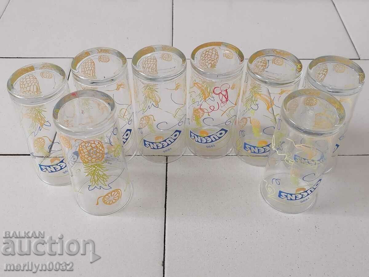 Delivery of A beautiful set of 8 glasses QUIEENS glass for soft drinks
