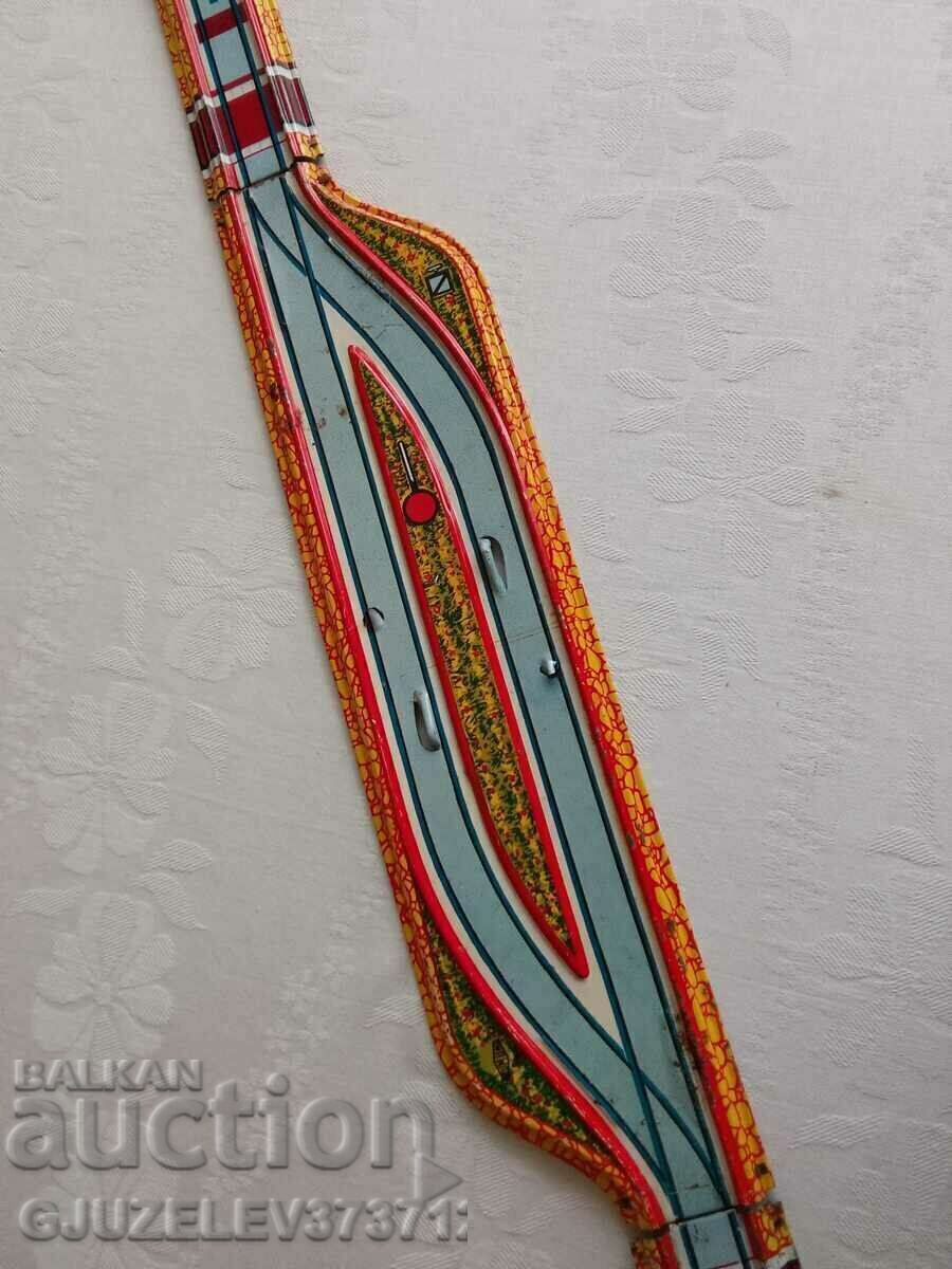 Delivery of Old tin metal track for mechanical carts Delivery of Old tin metal track for mechanical carts