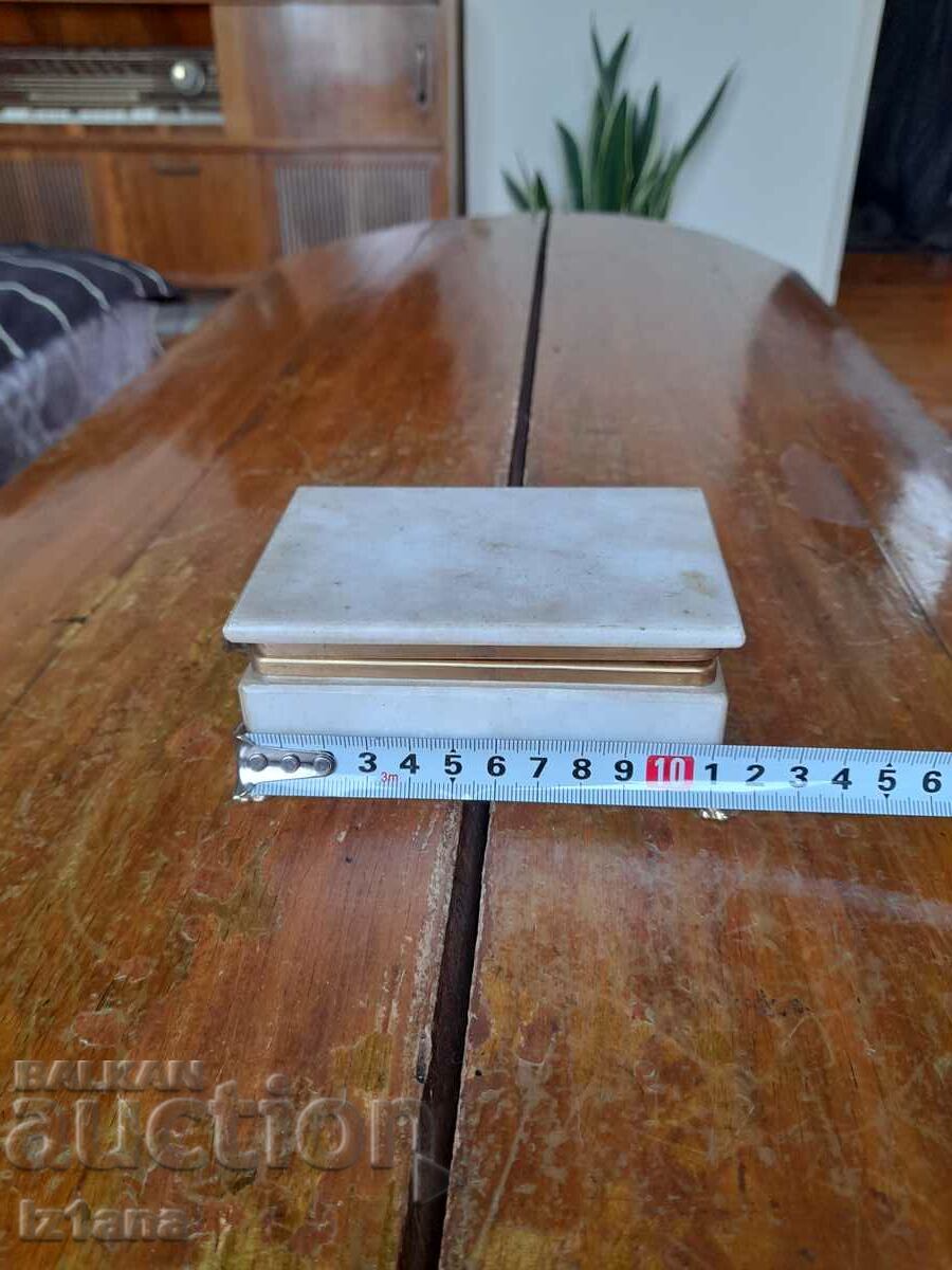 Old marble jewelry box with price 37.00 BGN | € 18.92