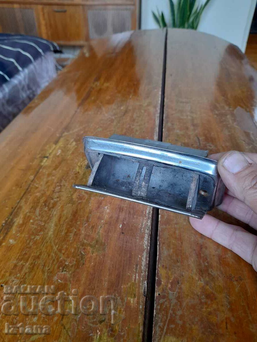 Auction  Old car ashtray