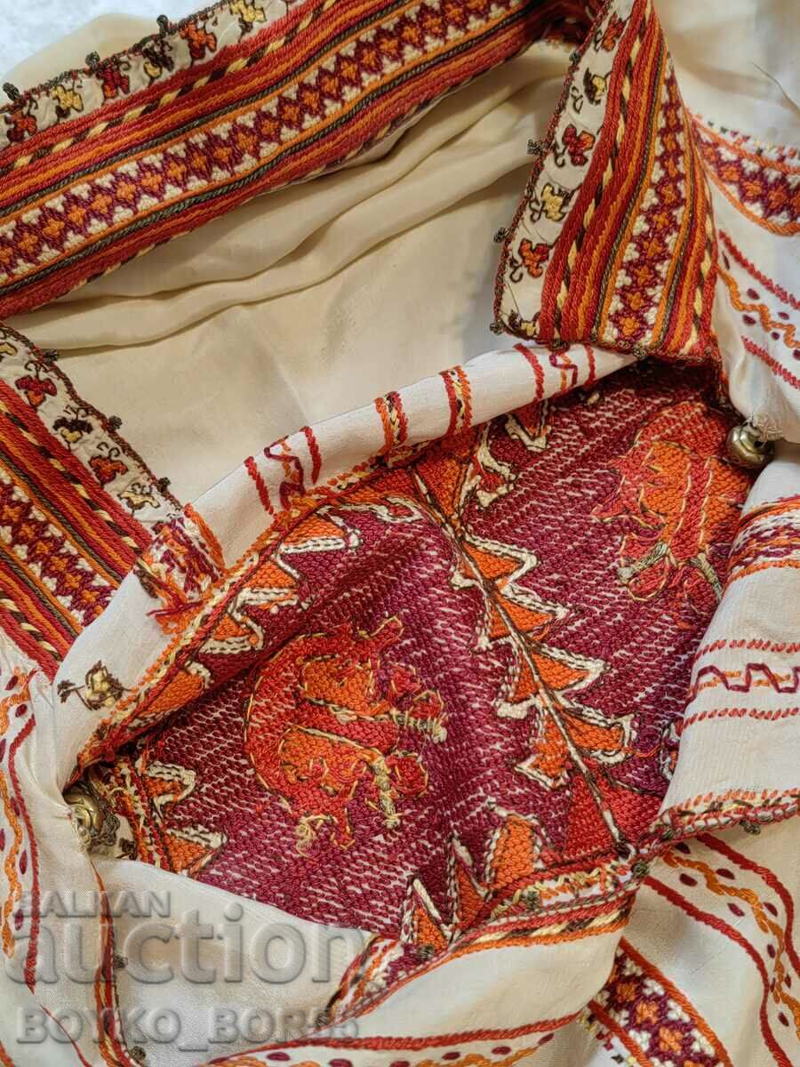 Παράδοση Φόρεμα Λαϊκής Αντίκας Κέντημα από φυσικό μετάξι Παράδοση Φόρεμα Λαϊκής Αντίκας Κέντημα από φυσικό μετάξι