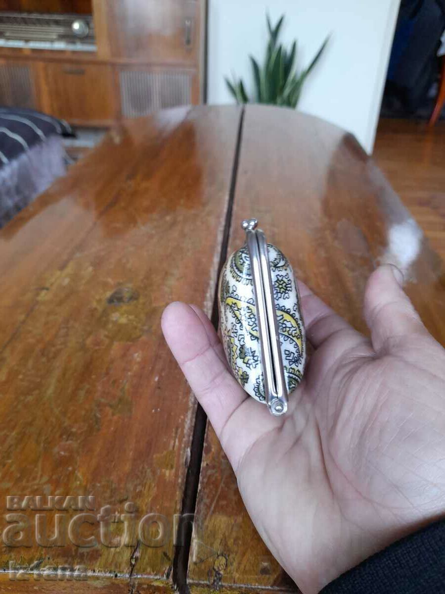 Аукцион Старо дамско портмоне Аукцион Старо дамско портмоне