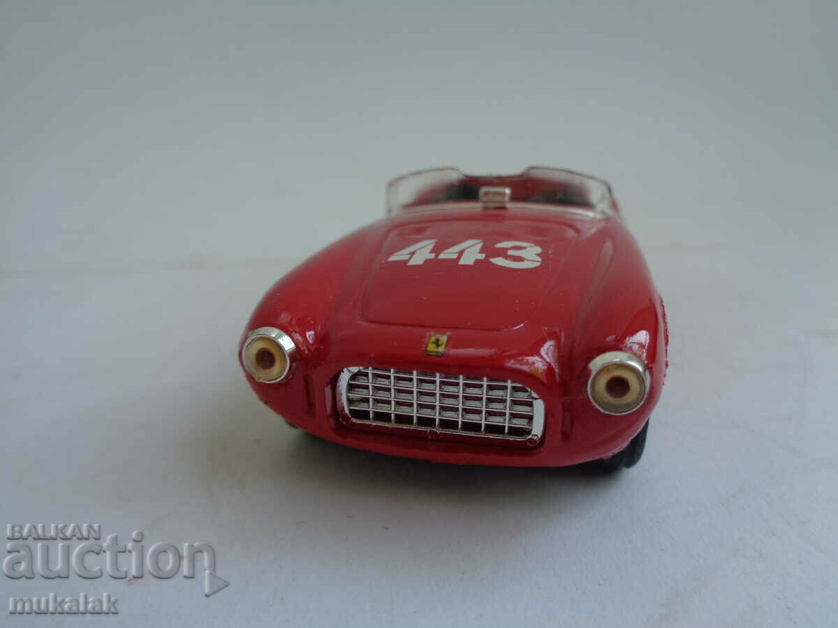 1:43 PROGETTO FERRARI 225 S MODEL DE MAȘINĂ DE JUcărie cu preț 35.00 BGN | € 17.90