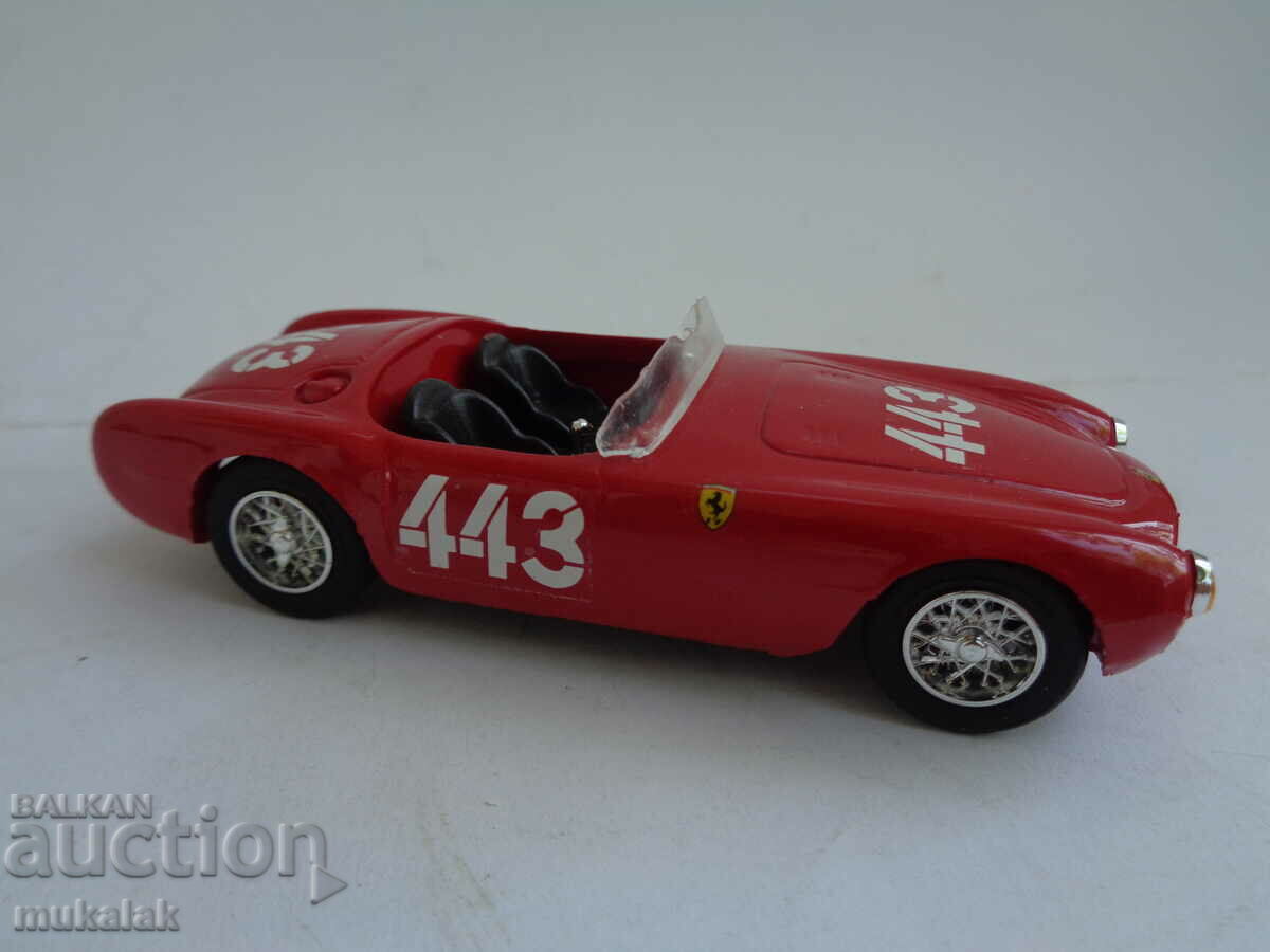 Licitație 1:43 PROGETTO FERRARI 225 S MODEL DE MAȘINĂ DE JUcărie
