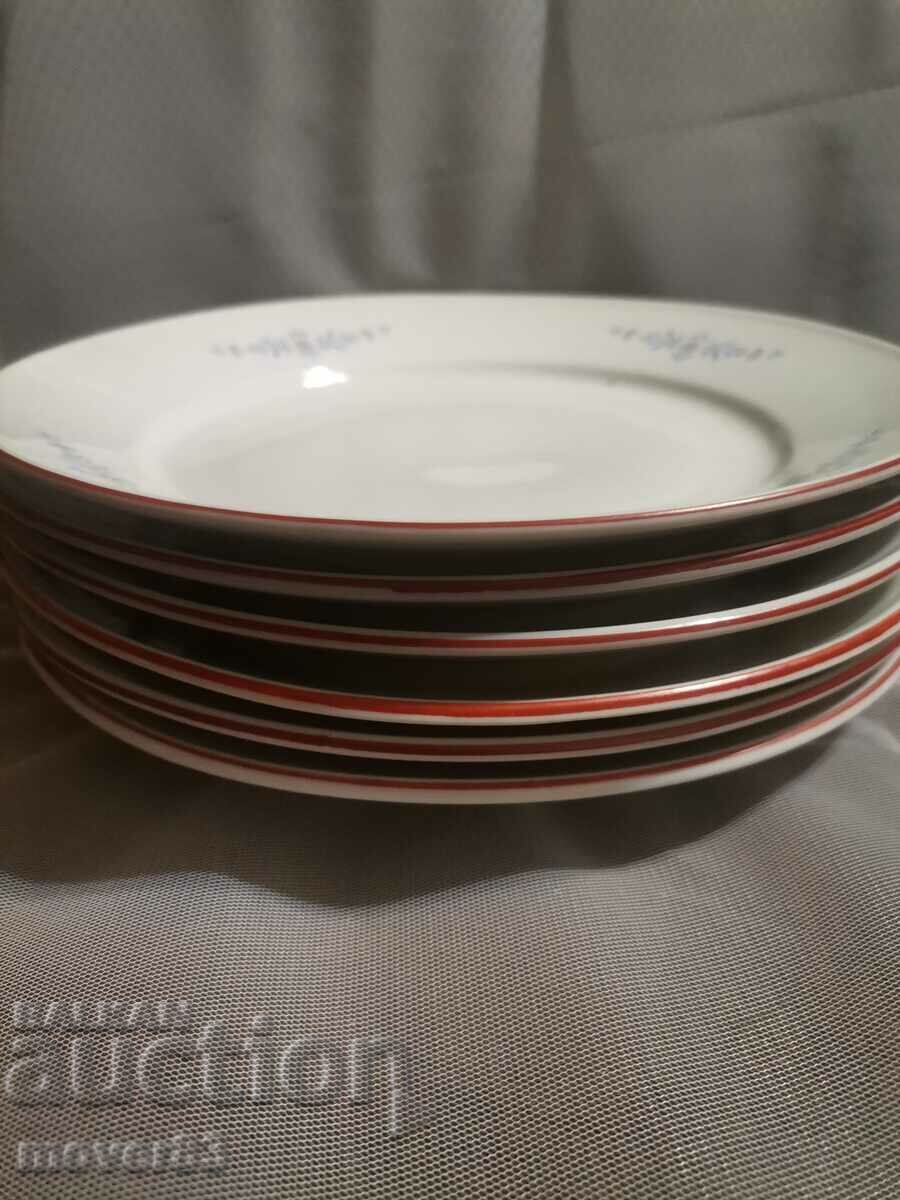 Main dishes. Porcelain. 6 pieces