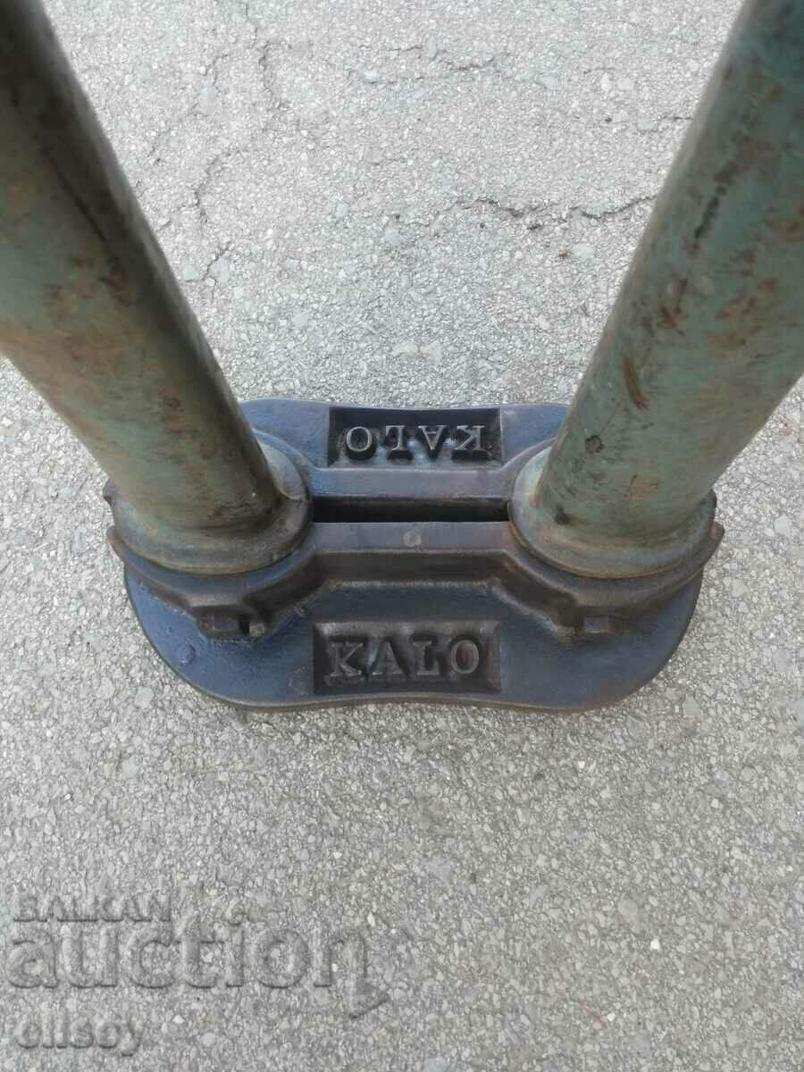 German marked 21kg cobbler's anvil with price 180.00 BGN | € 92.03 German marked 21kg cobbler's anvil with price 180.00 BGN | € 92.03