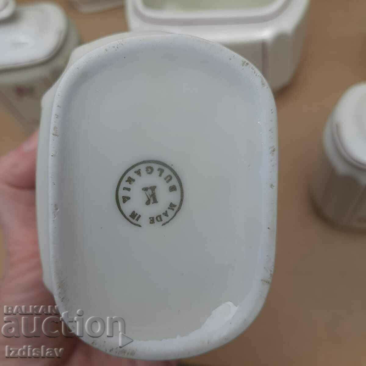 Auction  Porcelain spice jars from Sot.vreme