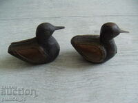 No.*7537 two old figurines - ducks