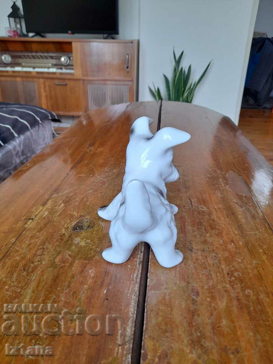 Delivery of Porcelain figurine Dog Delivery of Porcelain figurine Dog