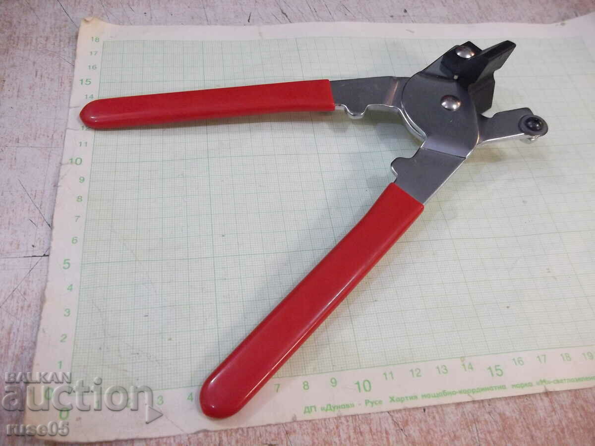 Pliers new for cutting and breaking ceramic and faience tiles - 6 Pliers new for cutting and breaking ceramic and faience tiles - 6