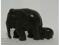 No.*7541 old figurine - an elephant with a baby elephant