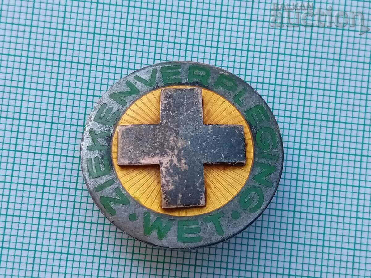 Auction silver badge wet ziekenverpleging RARE cross medicine Auction silver badge wet ziekenverpleging RARE cross medicine