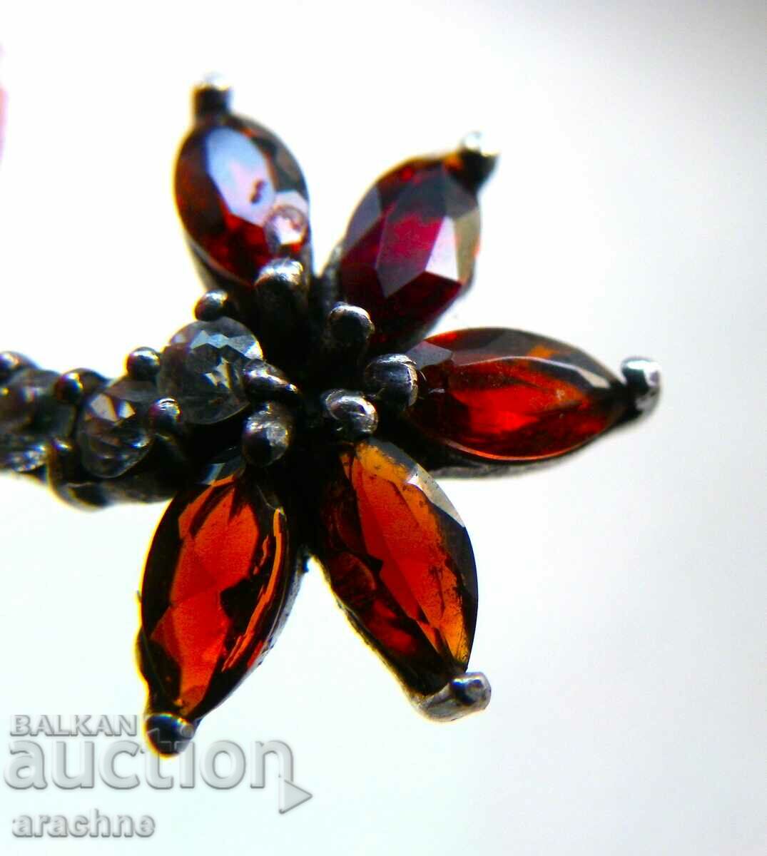 Delivery of Silver medallion with Czech grenades Delivery of Silver medallion with Czech grenades