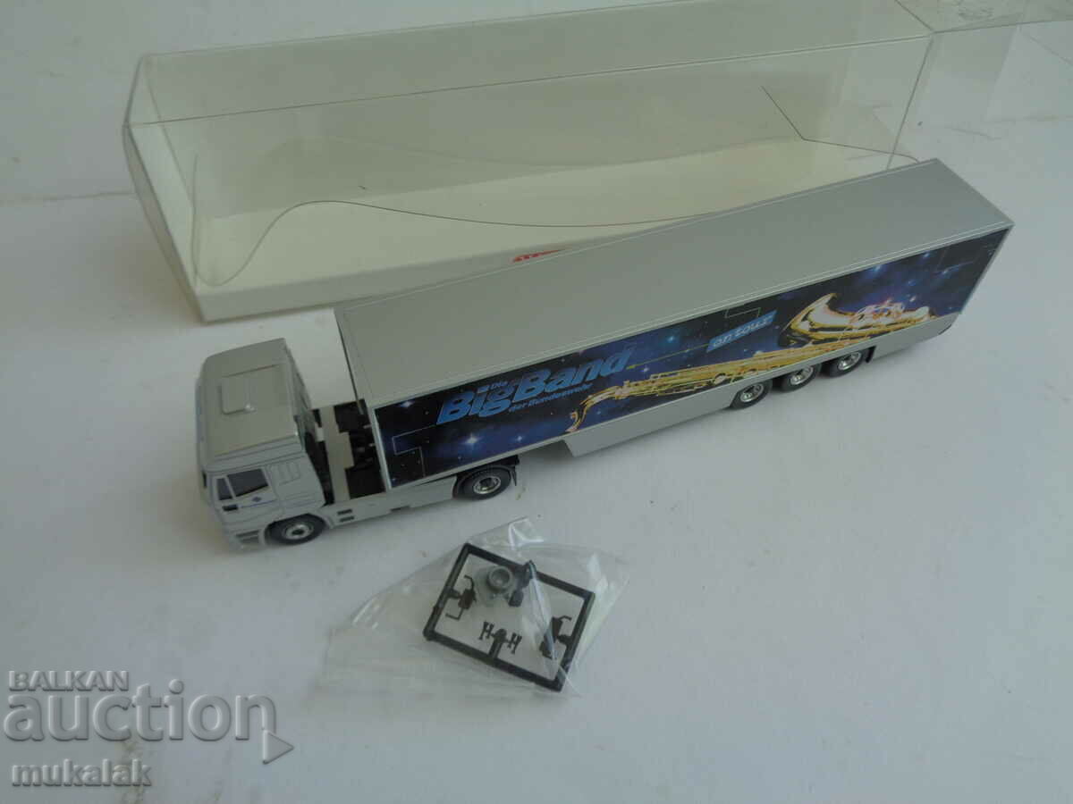 Auction WIKING H0 1/87 IVECO TRUCK MODEL TOY TROLLEY Auction WIKING H0 1/87 IVECO TRUCK MODEL TOY TROLLEY