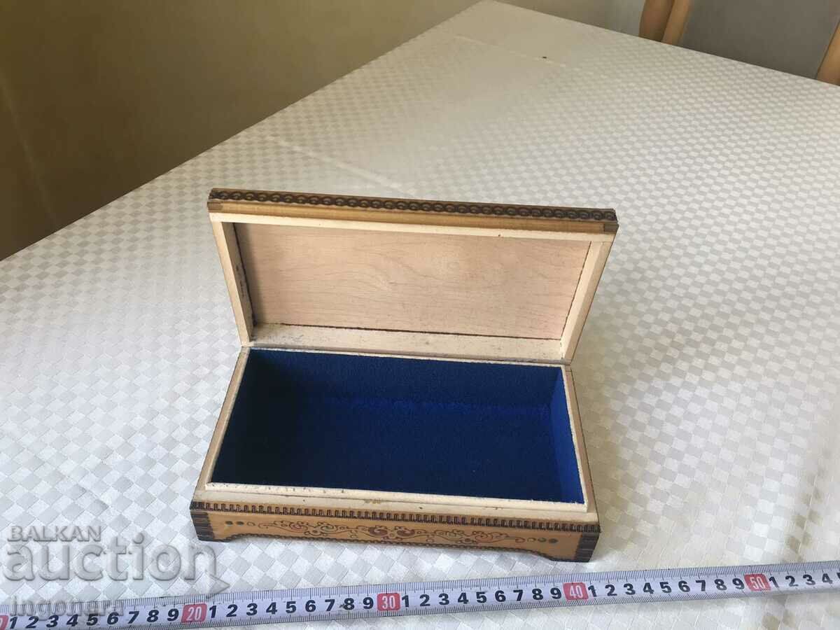 BOX WOOD PYROGRAPH DRAWING ANTIQUE FROM SOCA MOSTRA - 5 BOX WOOD PYROGRAPH DRAWING ANTIQUE FROM SOCA MOSTRA - 5