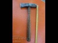 Old mason's hammer - 282