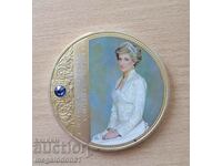Плакетче медал  - принцеса Даяна с камъче "Сваровски"