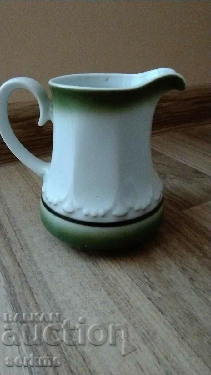 Аукцион Порцеланов съд Аукцион Порцеланов съд