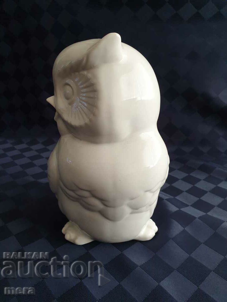 Μεγάλη πορσελάνινη κουκουβάγια με τιμή 80.00 BGN | € 40.90 Μεγάλη πορσελάνινη κουκουβάγια με τιμή 80.00 BGN | € 40.90