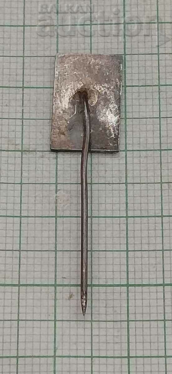 ICE HOCKEY BULGARIA FEDERATION BADGE with price 5.00 BGN | € 2.56