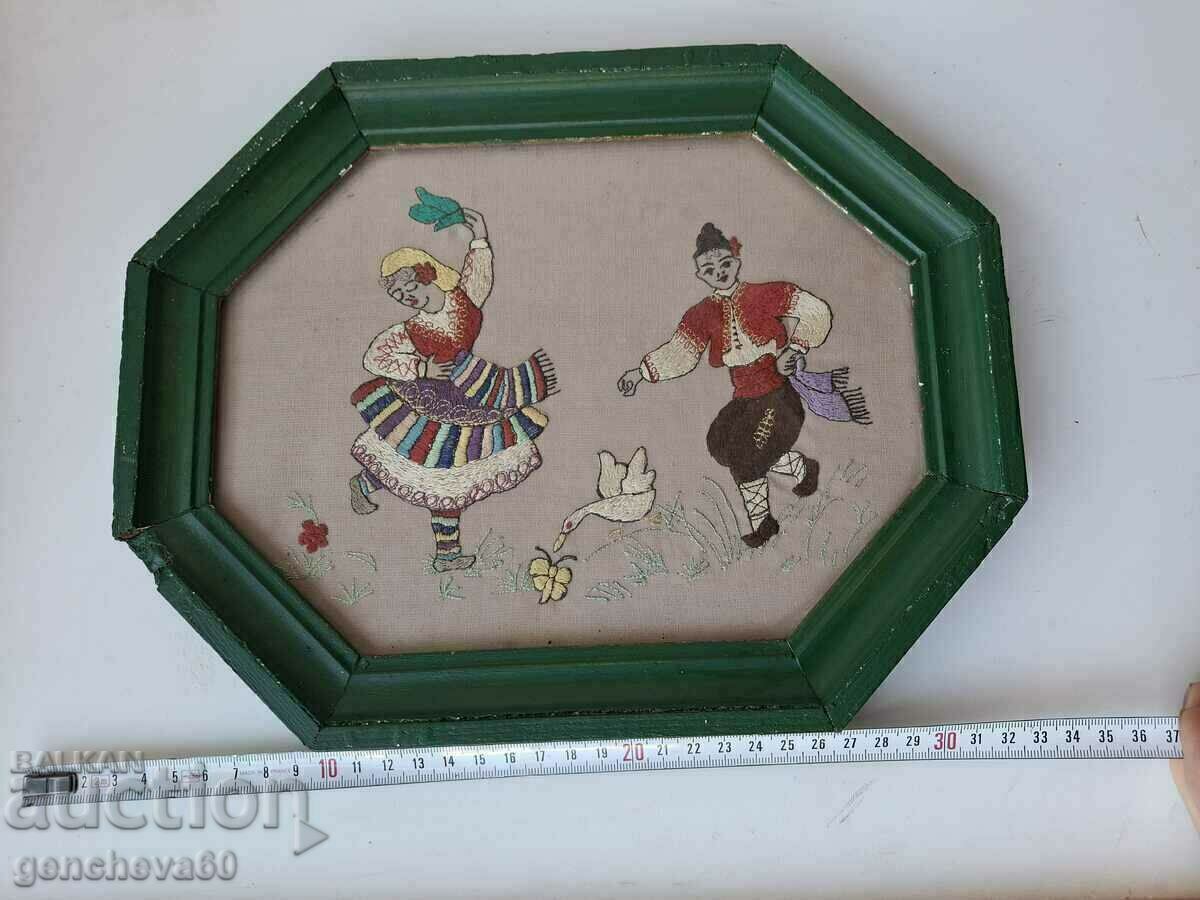 Παράδοση Βουλγαρική κεντημένη γοβλέν εικόνα, "Ρατσενίτσα" Παράδοση Βουλγαρική κεντημένη γοβλέν εικόνα, "Ρατσενίτσα"