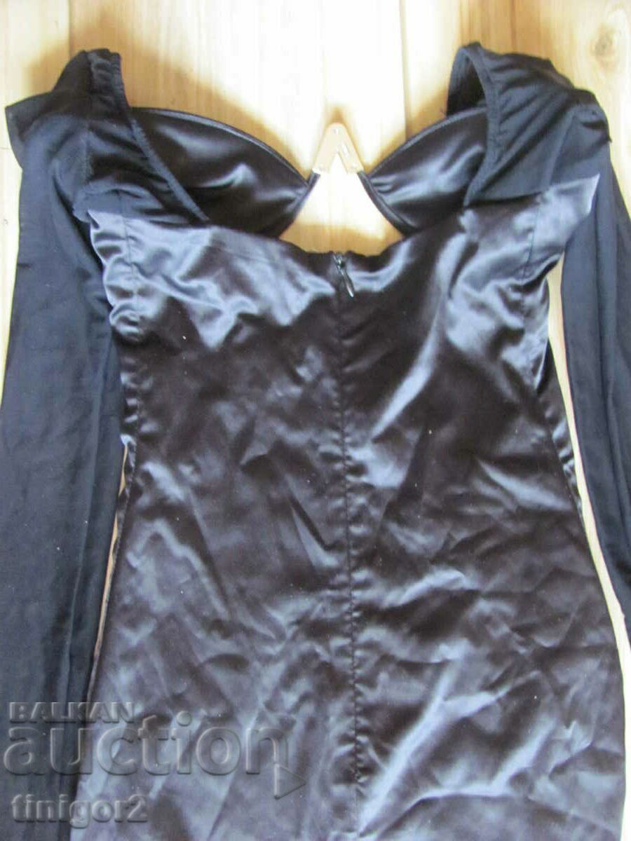 New with tags Oh Polly black satin dress size XS - 5 New with tags Oh Polly black satin dress size XS - 5