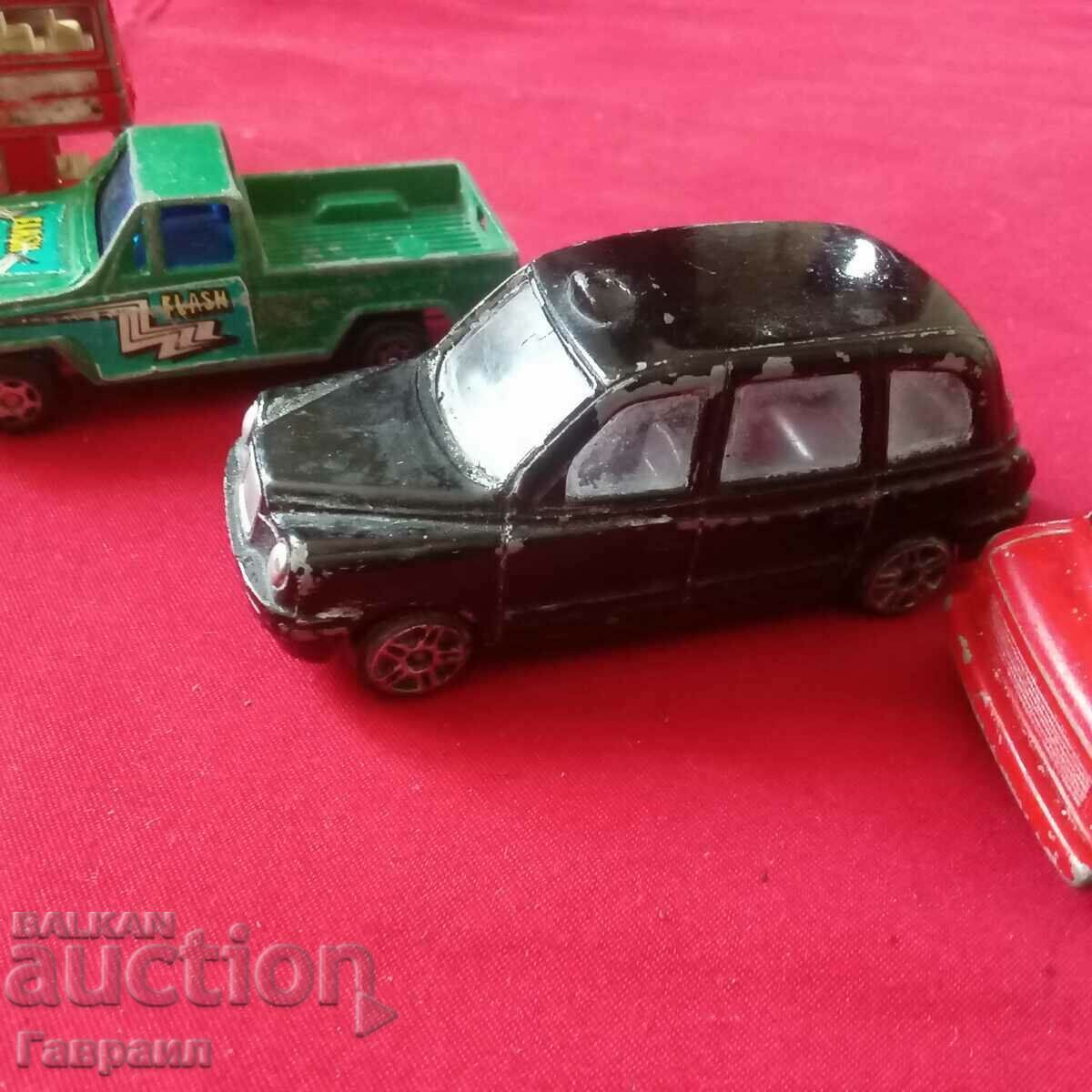 Доставка на Метални колички Доставка на Метални колички