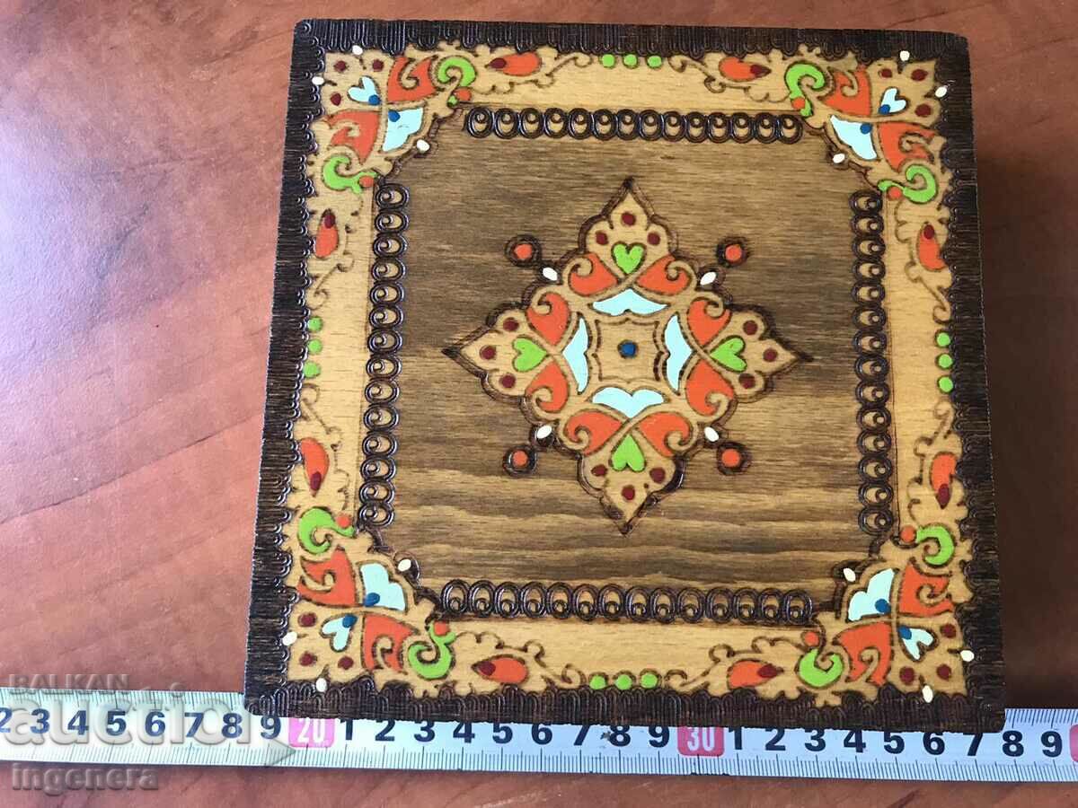 BOX WOOD PYROGRAPH DRAWING ANTIQUE FROM SOCA MOSTRA with price 48.00 BGN | € 24.54 BOX WOOD PYROGRAPH DRAWING ANTIQUE FROM SOCA MOSTRA with price 48.00 BGN | € 24.54