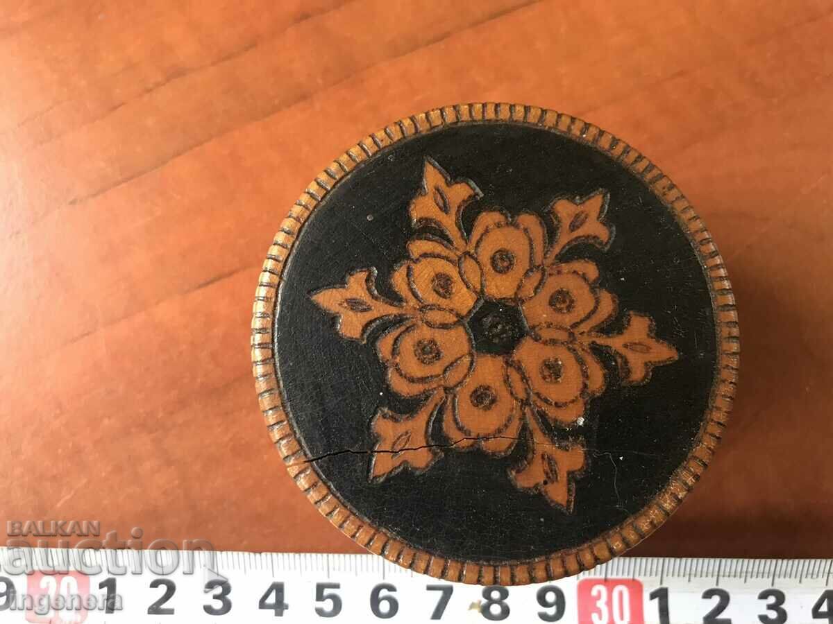 BOX WOOD PYROGRAPH DRAWING ANTIQUE FROM SOCA MOSTRA with price 48.00 BGN | € 24.54 BOX WOOD PYROGRAPH DRAWING ANTIQUE FROM SOCA MOSTRA with price 48.00 BGN | € 24.54