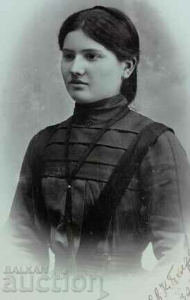 Delivery of 1904 GIRL WOMAN PHOTO CARDBOARD PRINCIPALITY OF BULGARIA Delivery of 1904 GIRL WOMAN PHOTO CARDBOARD PRINCIPALITY OF BULGARIA