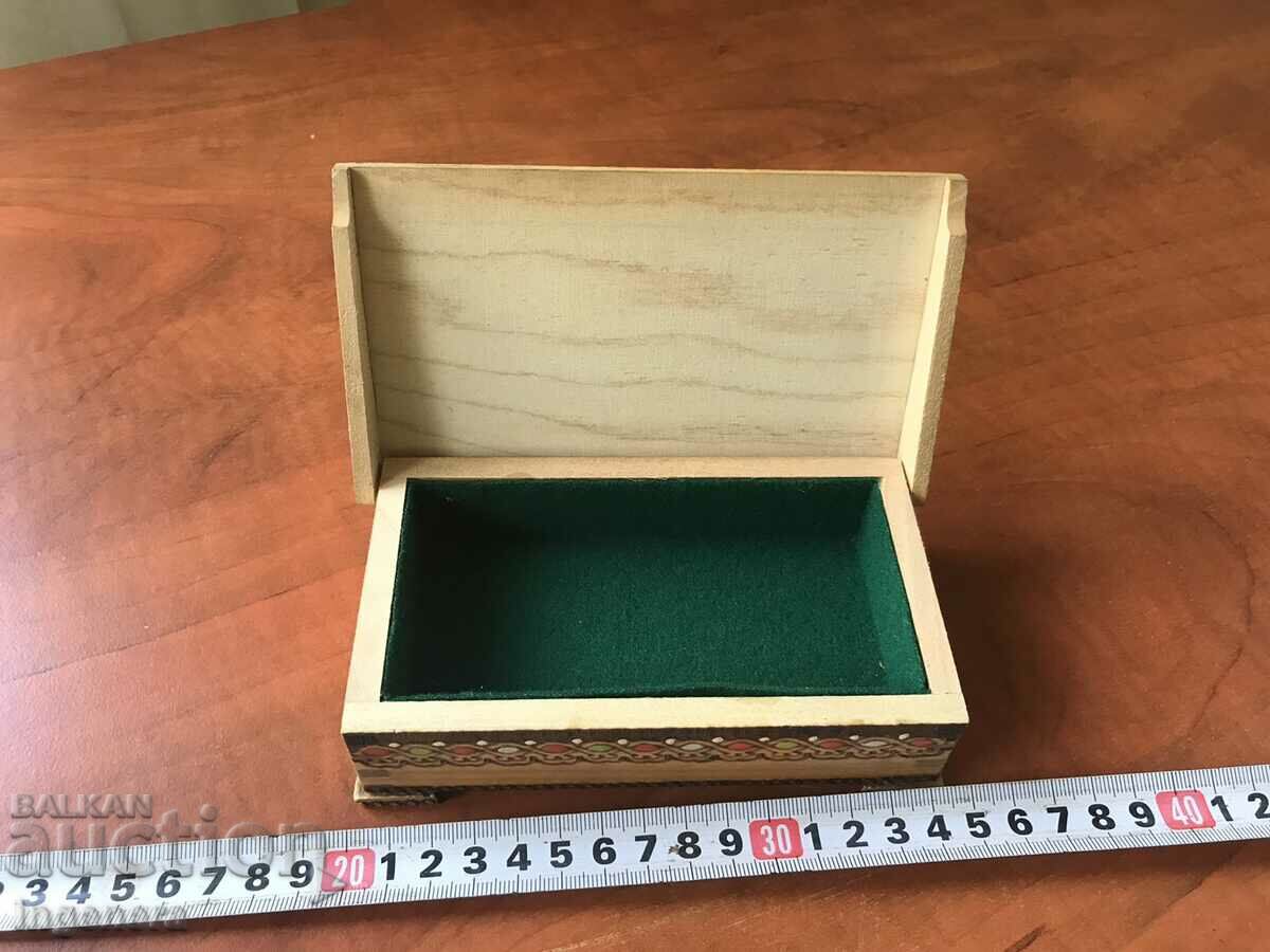 Auction BOX WOOD PYROGRAPH DRAWING ANTIQUE FROM SOCA MOSTRA Auction BOX WOOD PYROGRAPH DRAWING ANTIQUE FROM SOCA MOSTRA