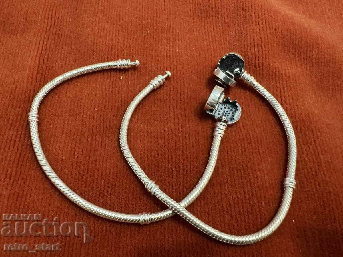 Silver bracelets 2 pcs. 29 grams of sample 925 - 5 Silver bracelets 2 pcs. 29 grams of sample 925 - 5