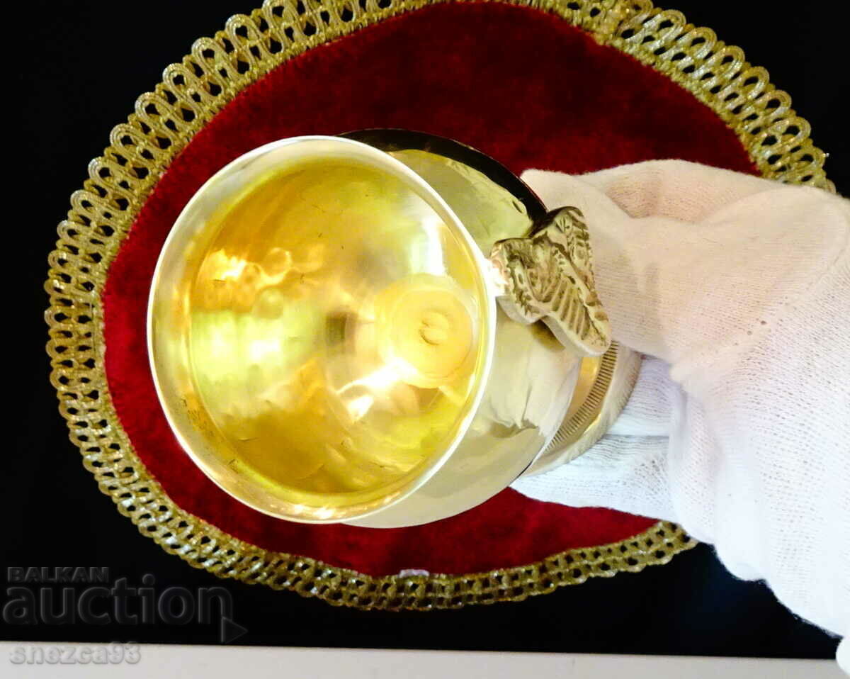 Auction Bronze bowl, oil lamp with a bronze icon of the Virgin Mary Auction Bronze bowl, oil lamp with a bronze icon of the Virgin Mary